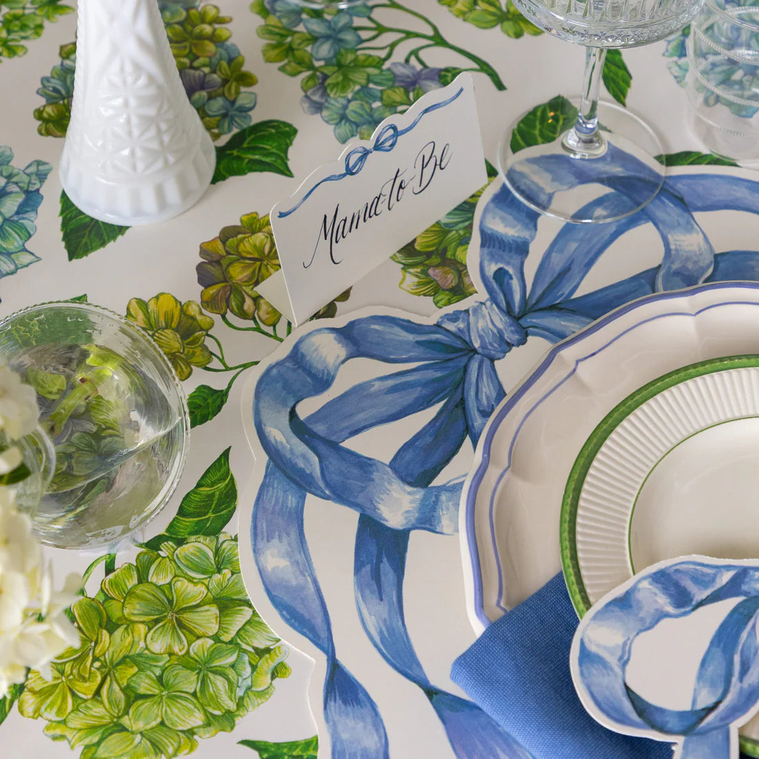 Hester & Cook Hydrangea Table Runner