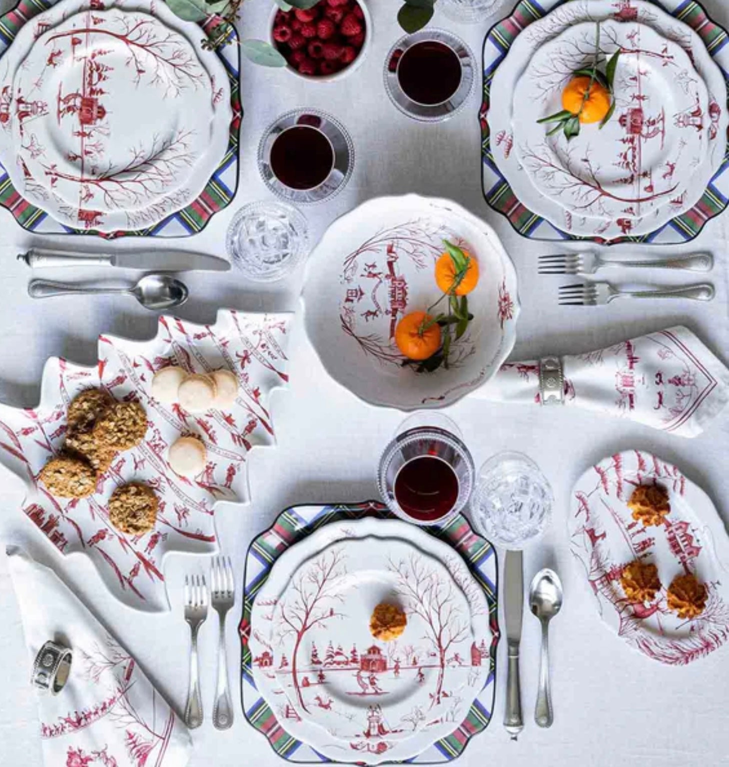 Juliska Country Estate Winter Frolic Christmas Tray - Ruby