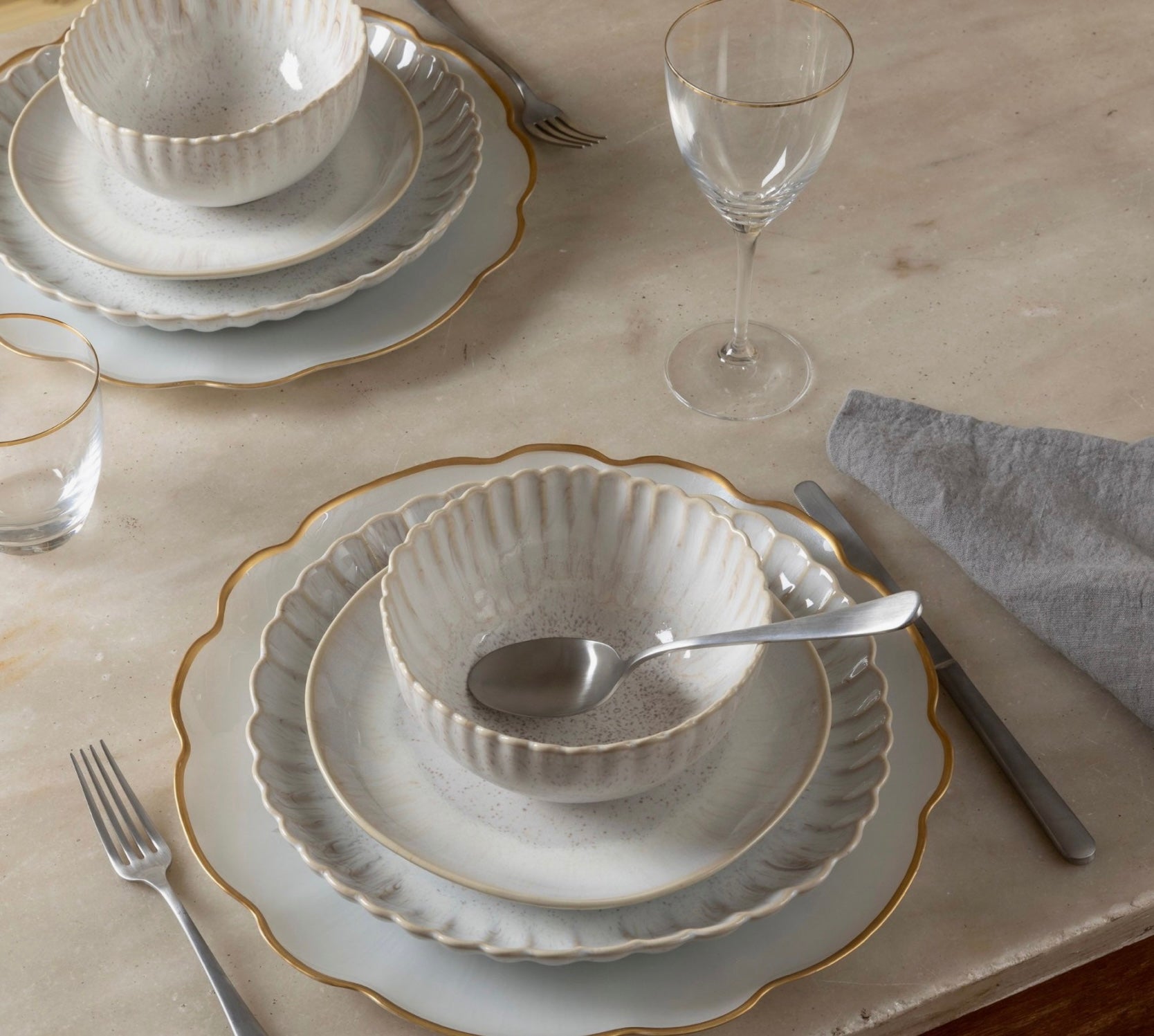 Casafina Francesca Gold Glass Rimmed Salad Plate