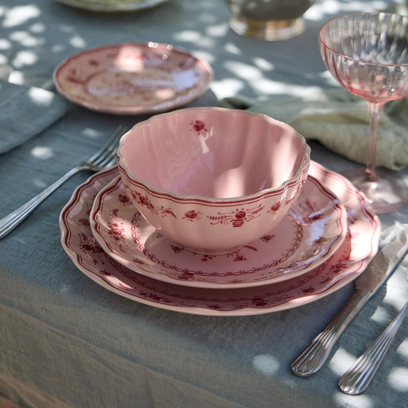 Costa Nova Vila Dinner Plate - Pink/Red
