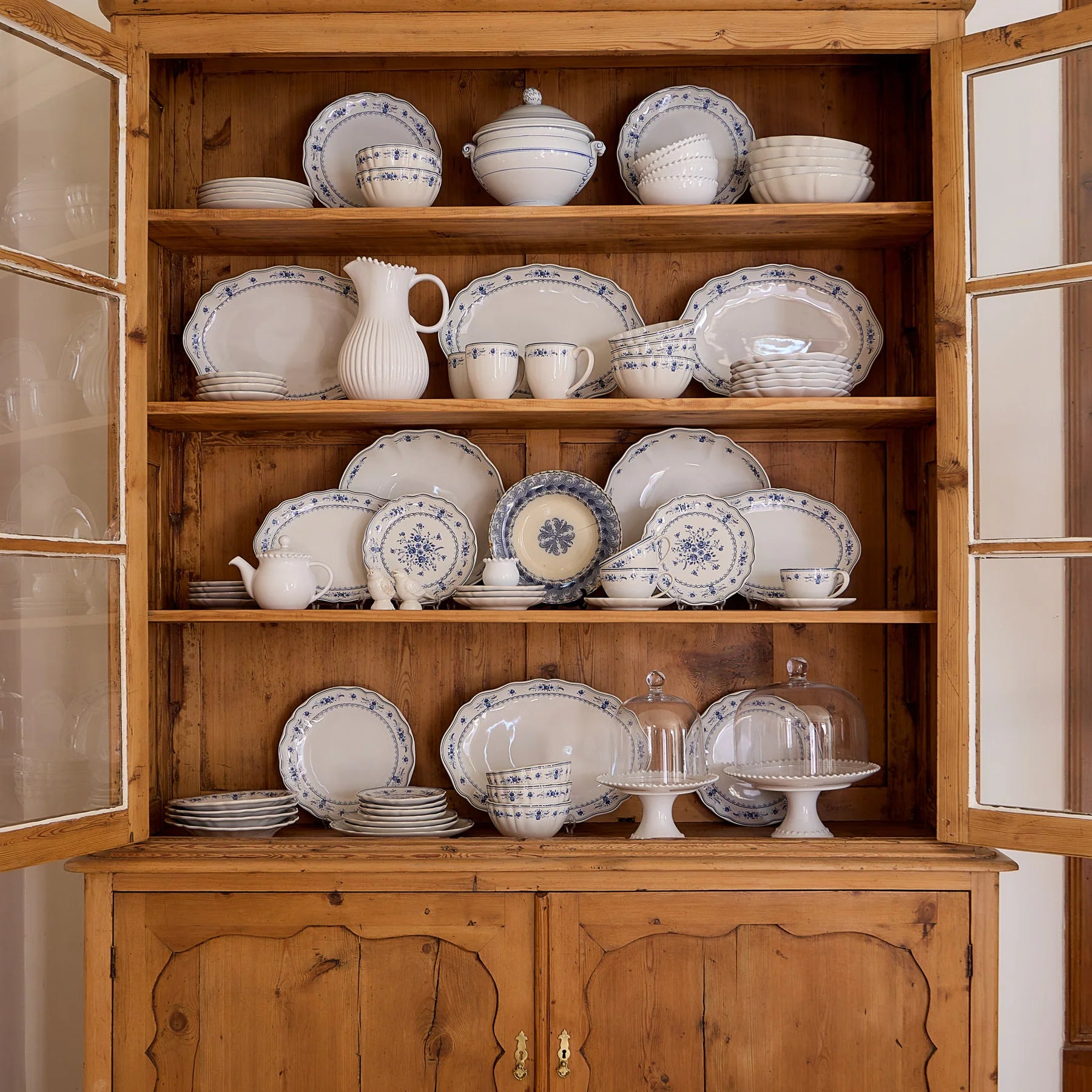 Costa Nova Vila Dinner Plate - White/Blue