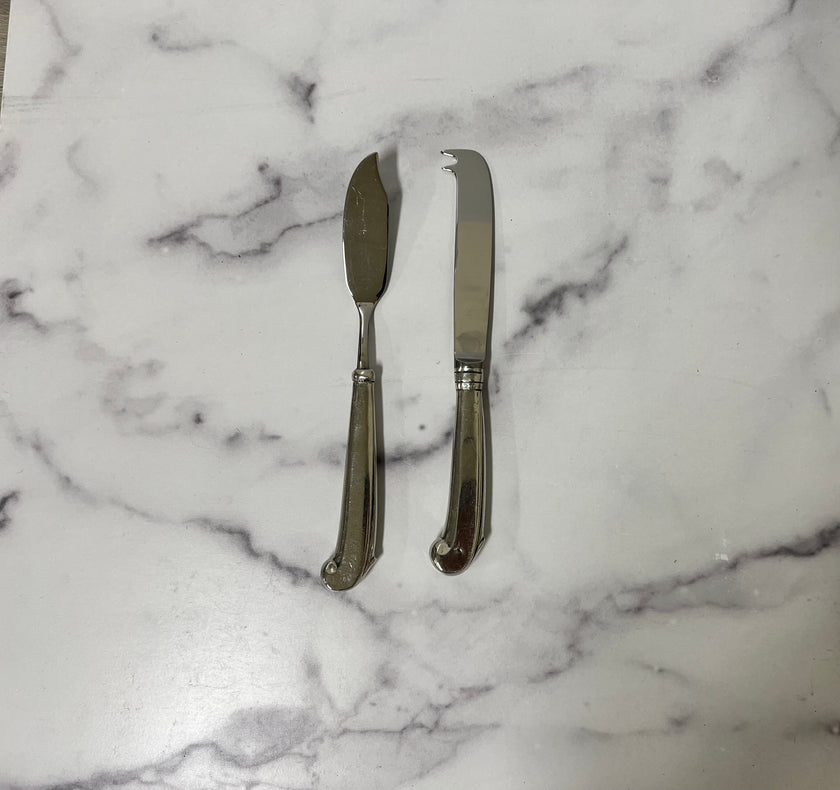 Julie Wear Ascot Spreader