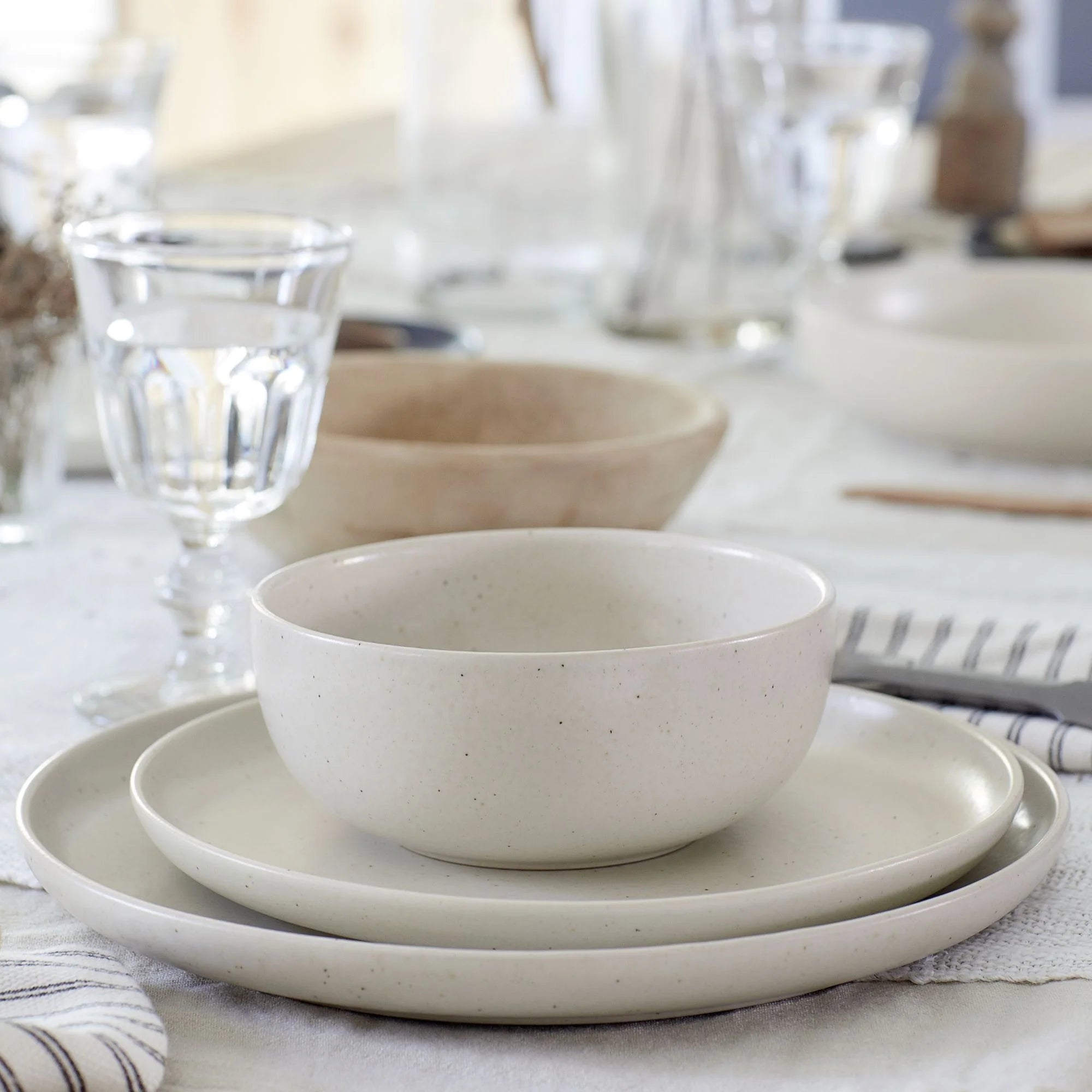 Casafina Pacifica Pasta Bowl - Vanilla Beige